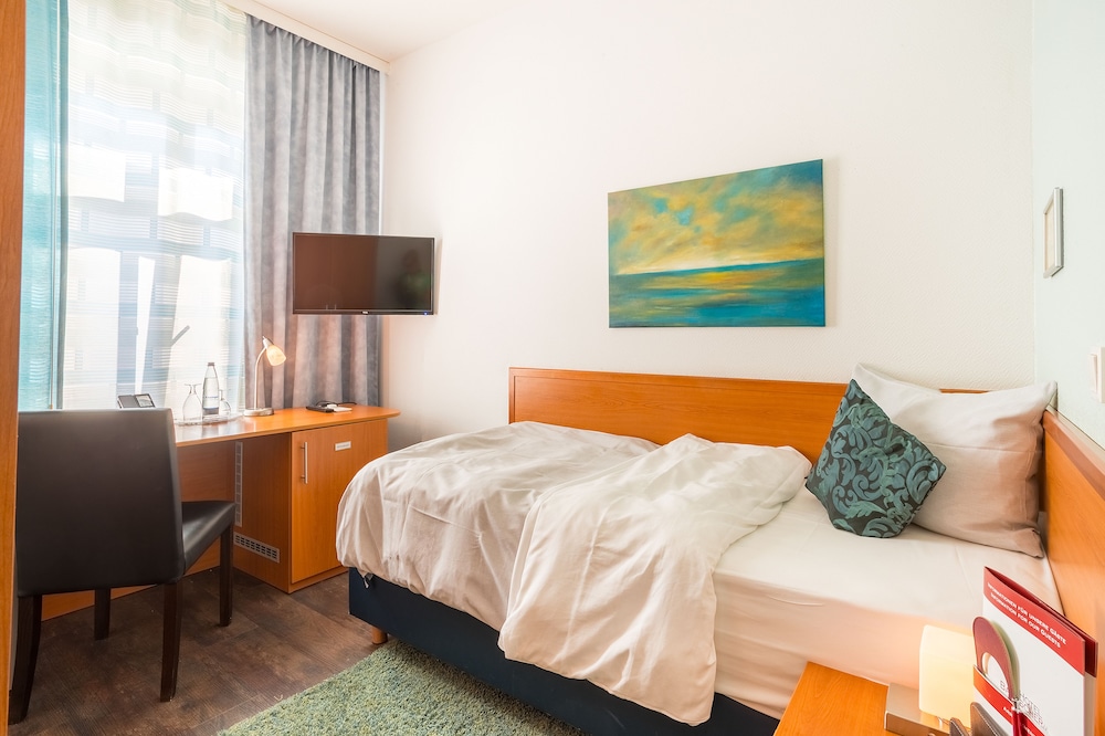STANDARD, SINGLE, SINGLE BED