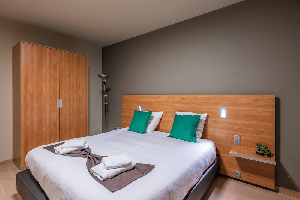 Falko Hotel 12/50