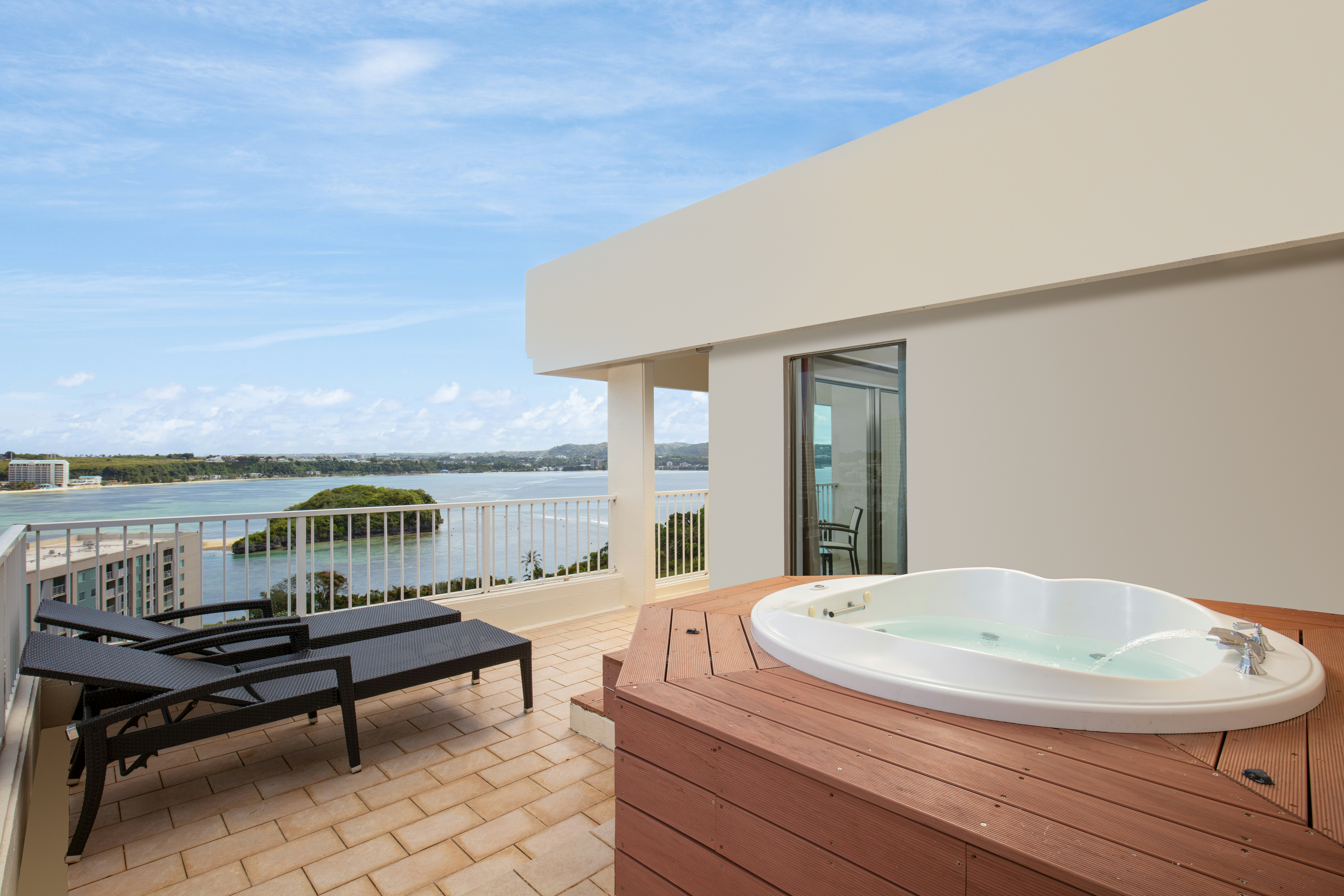 RIHGA Royal Laguna Guam Resort 32/50