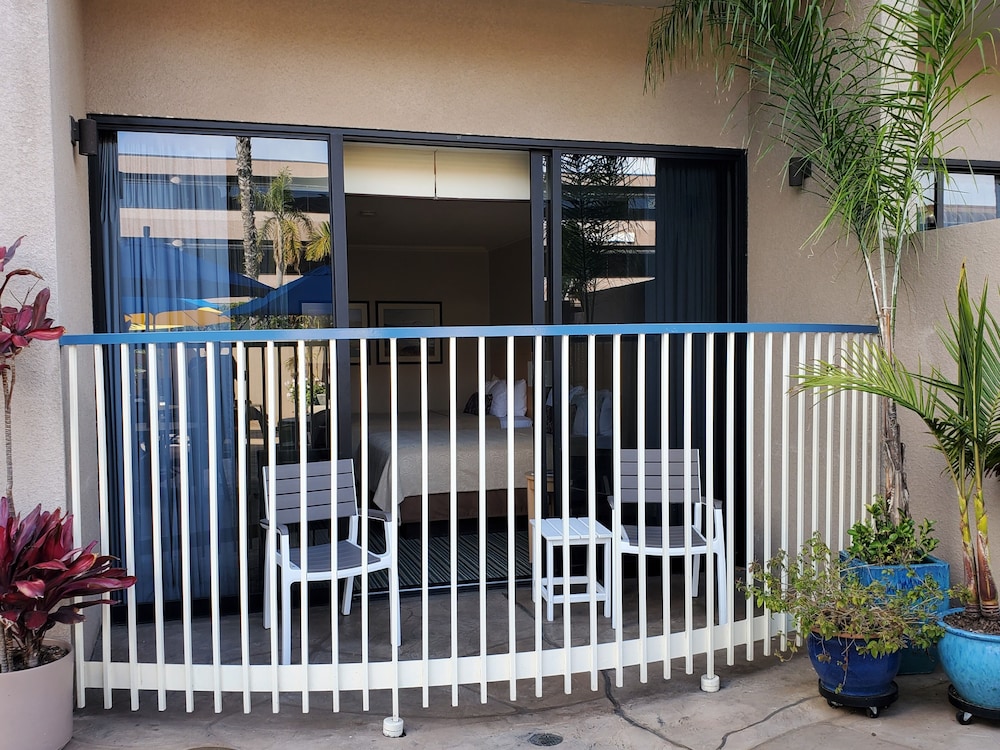 Inn By The Sea La Jolla 10/60