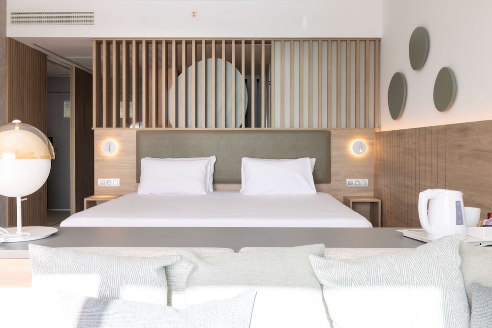 Junior Suite, Sea View, Radisson Blu Resort Lanzarote Adults Only 5/8