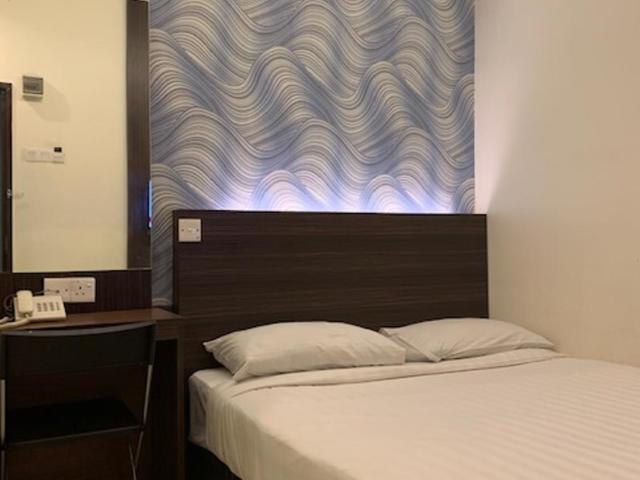 The Regency Garden Hotel 10/50