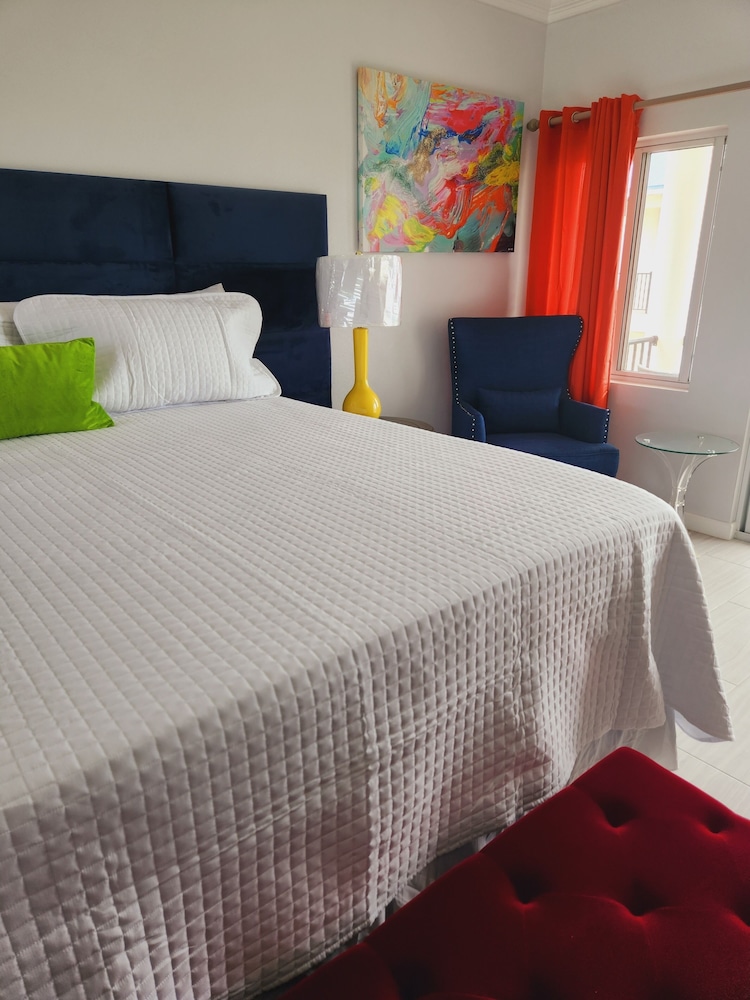 استوديو ديلوكس بسرير كينج بإطلالة على البحر، Harbor Breeze Villas 5/9