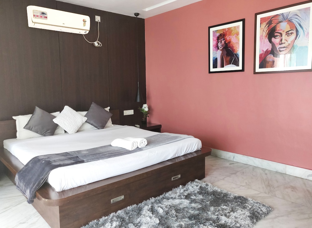 PREMIUM, KING BED