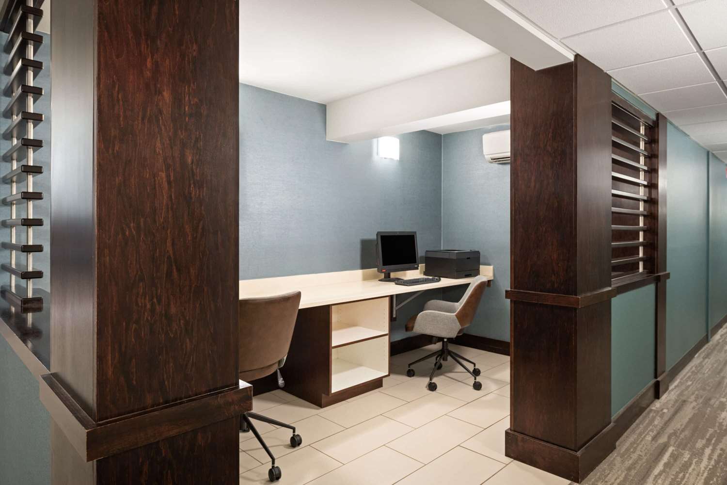 Super 8 by Wyndham Conrad MT 32/41