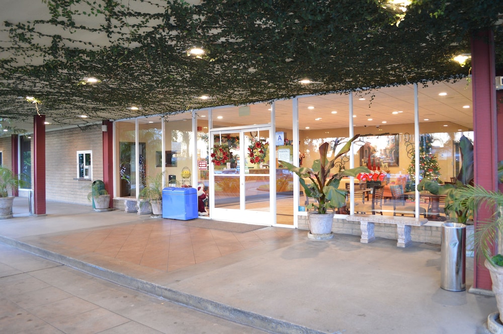 Ontario Airport Inn 6/60