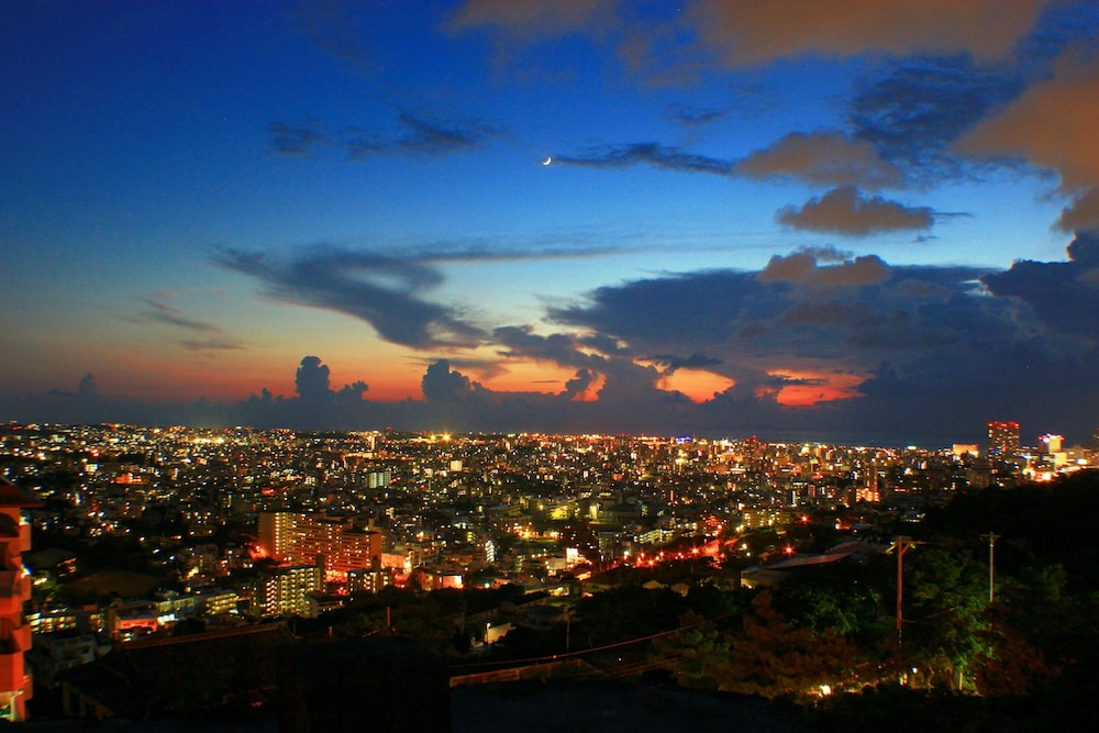 INFINISIS NAHA SHURIJO by Hewitt Resort 67/69