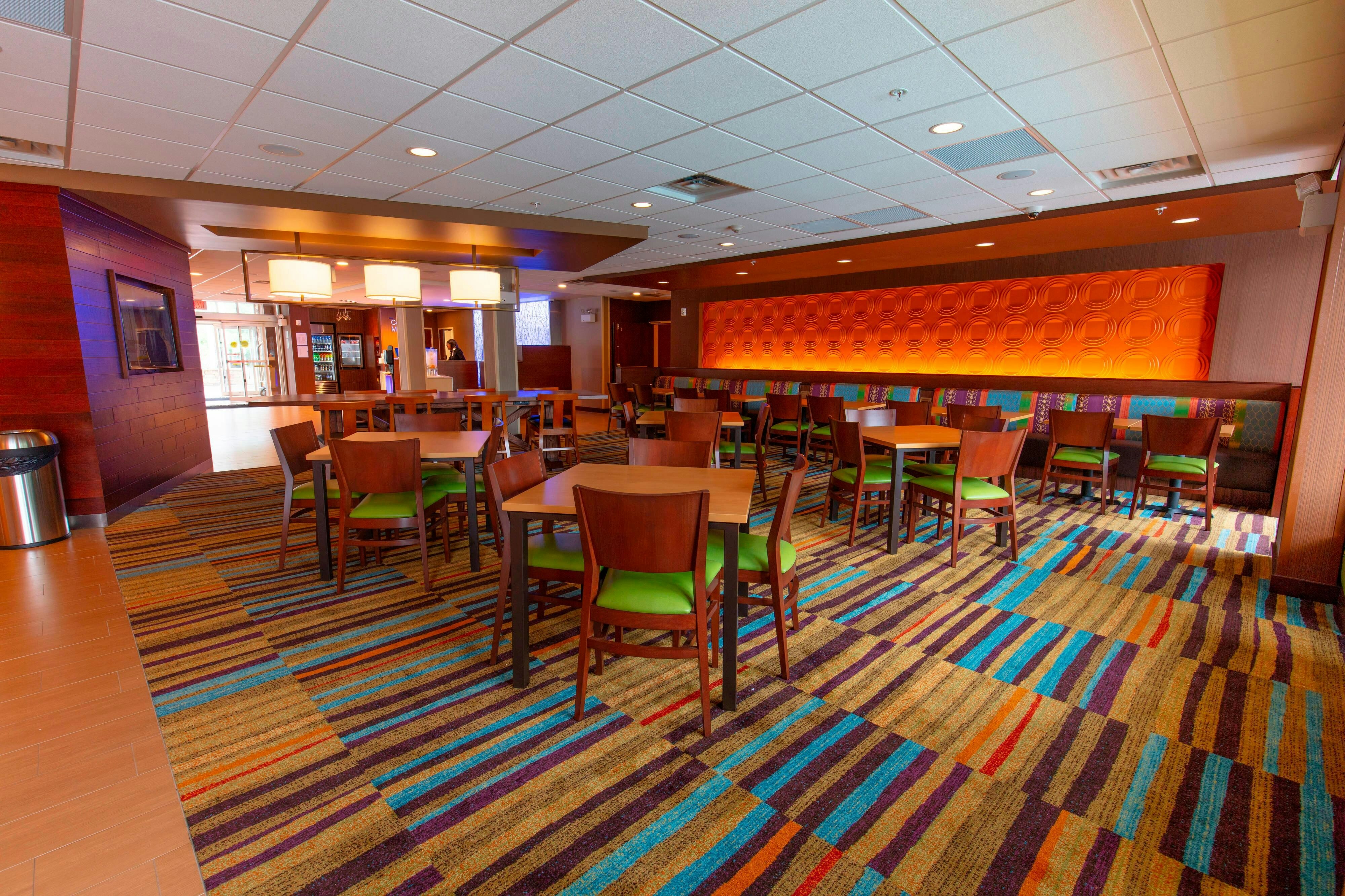Fairfield Inn And Suites By Marriott Atlanta Woodstock 33/39