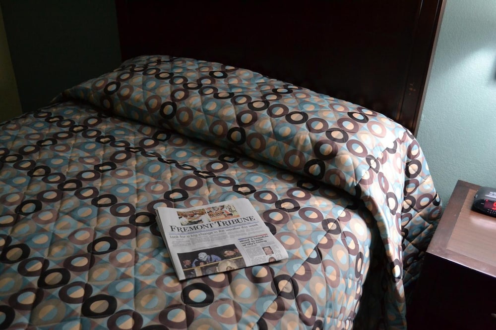 Countryside Inn Suites Fremont 20/45