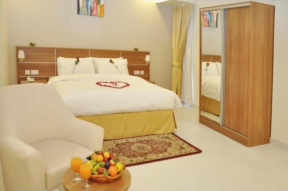 Muscat Hills Hotel 14/63
