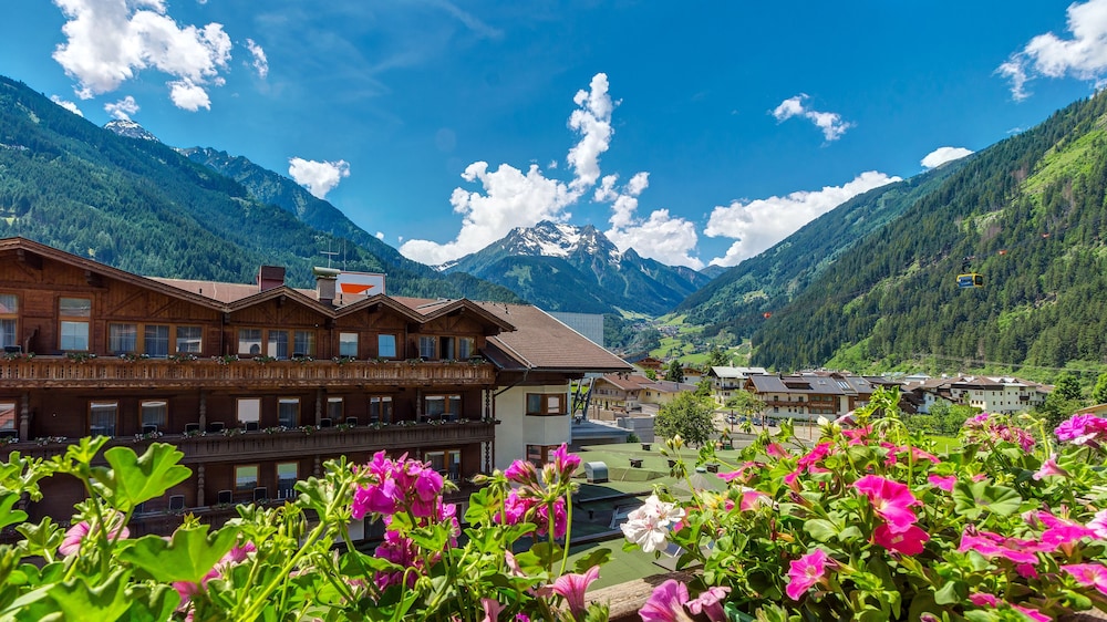 Strass Hotel Dependance 7/57