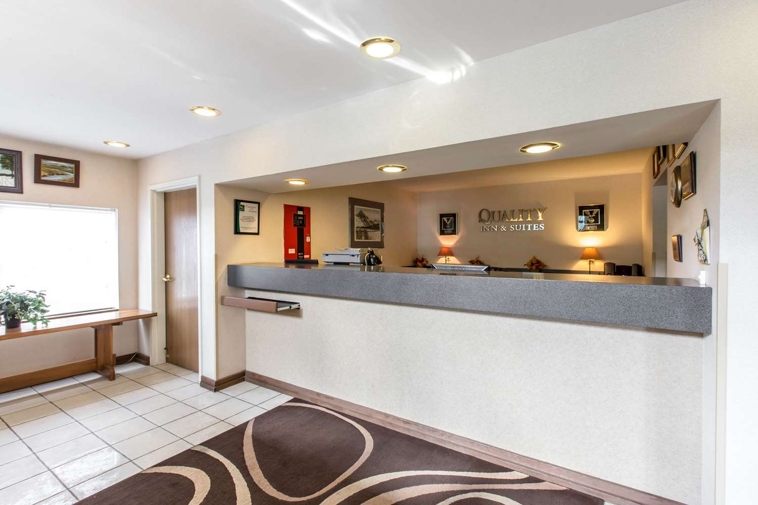 Quality Inn & Suites Silverthorne - Copper Mountain 1/21