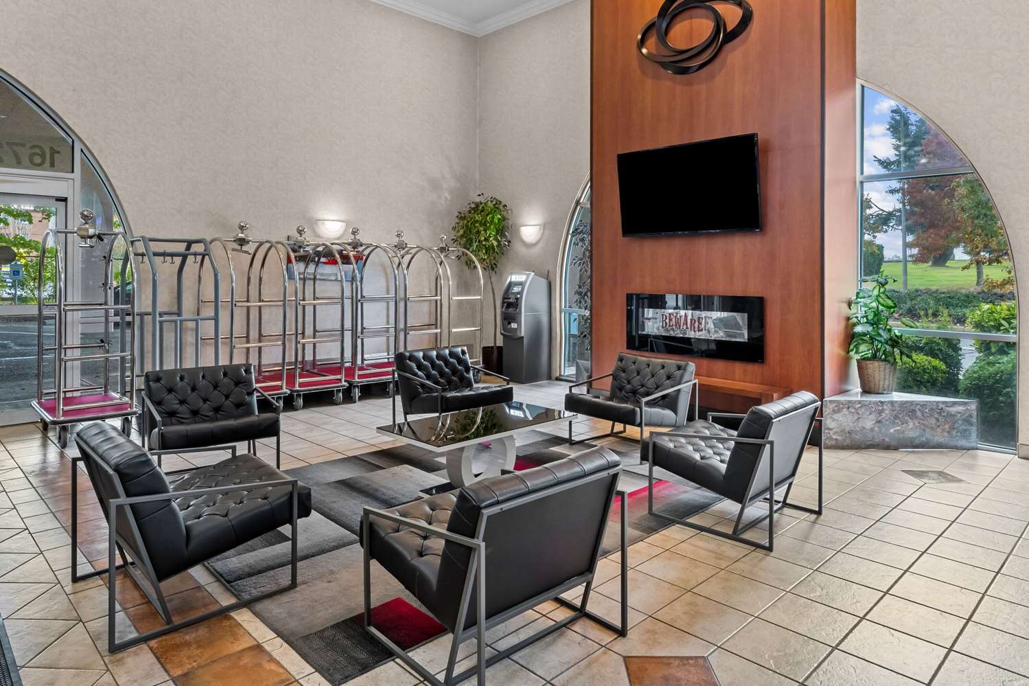 Ramada By Wyndham Seatac Airport 24/35