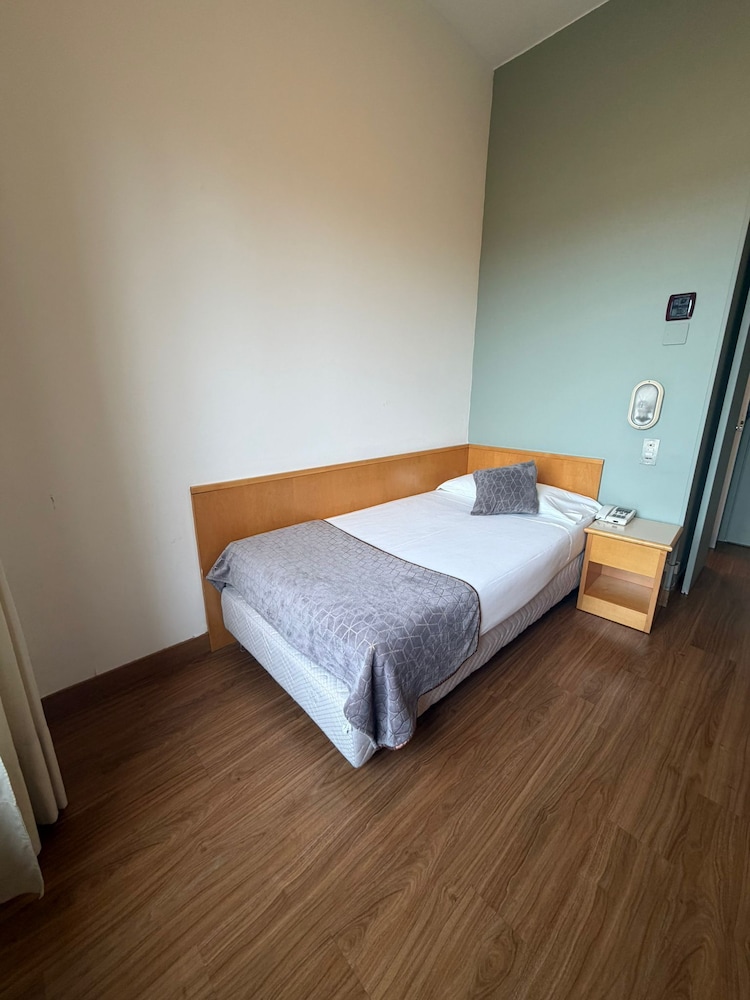 Sant Ambroeus Hotel 13/57