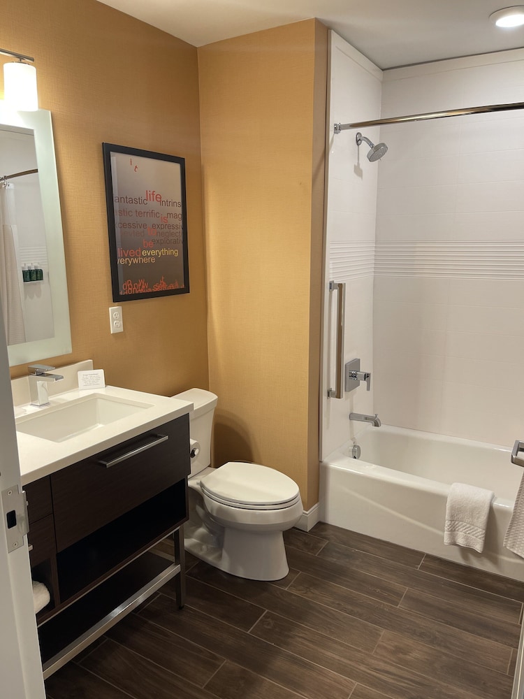TownePlace Suites by Marriott Grand Rapids Airport Southeast 47/48
