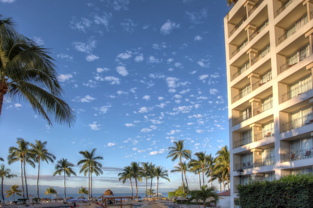 Sunscape Puerto Vallarta Resort Spa 48/50