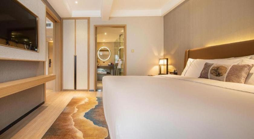 Echarm Hotel(Xiaogan Hanchuan Renmin Avenue Branch) 13/42