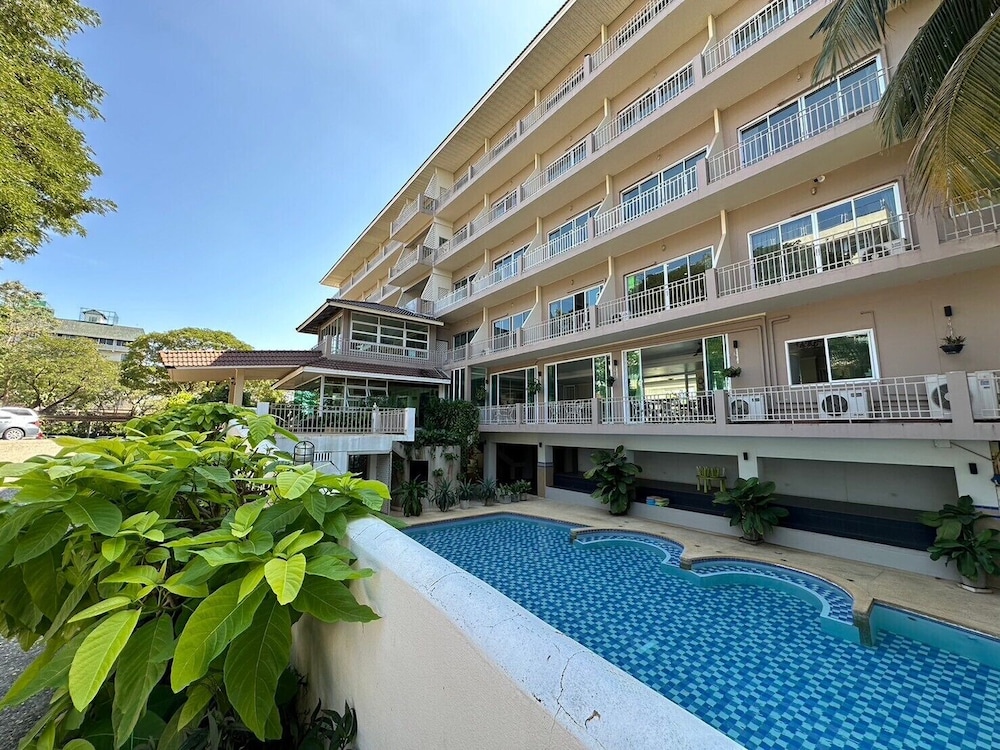 Rattana View Hotel 6/50