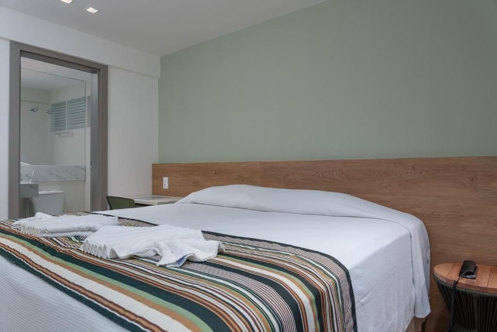 Vistamar Hotel 11/46