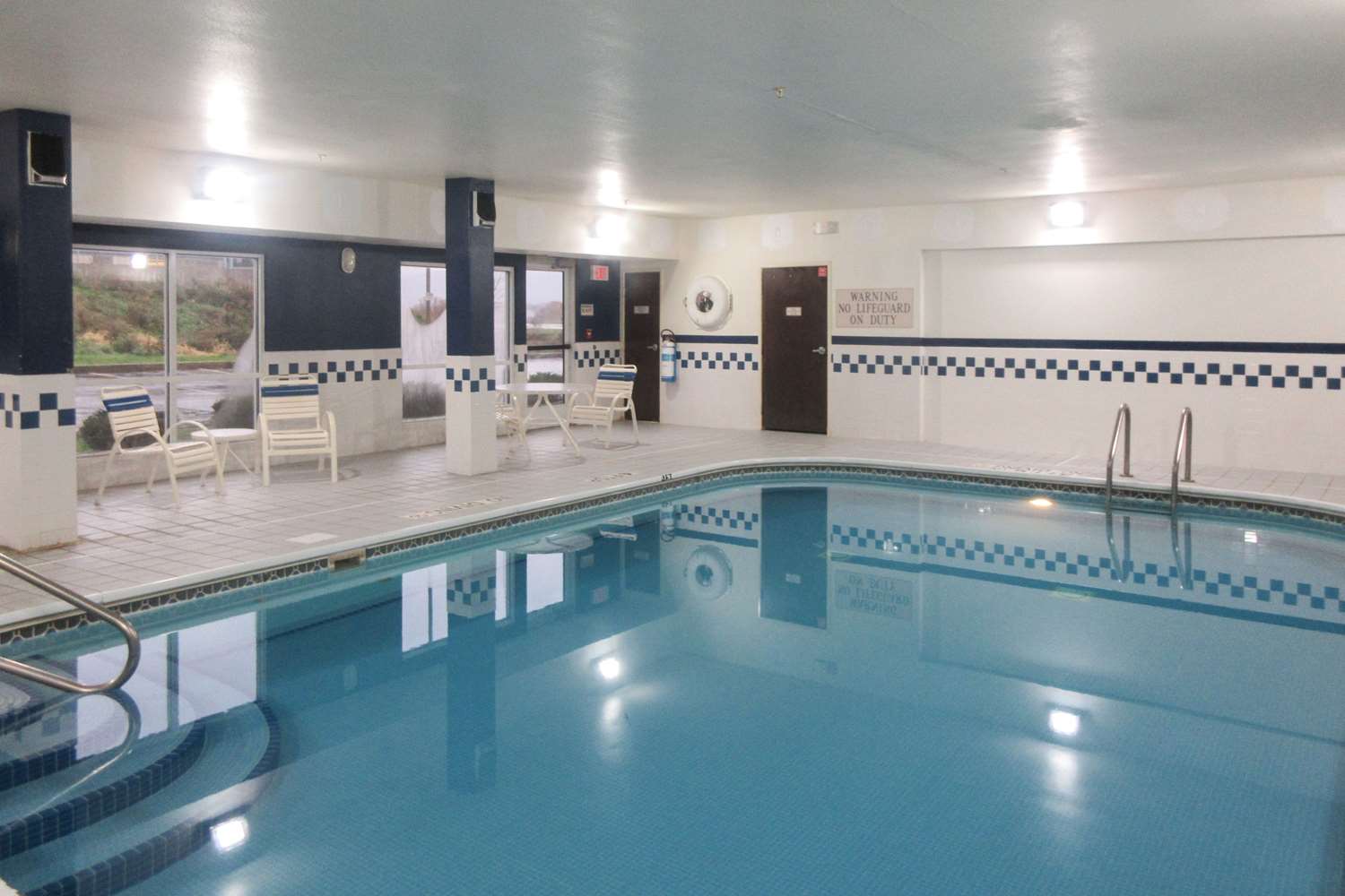 Wingate by Wyndham Uniontown 17/27