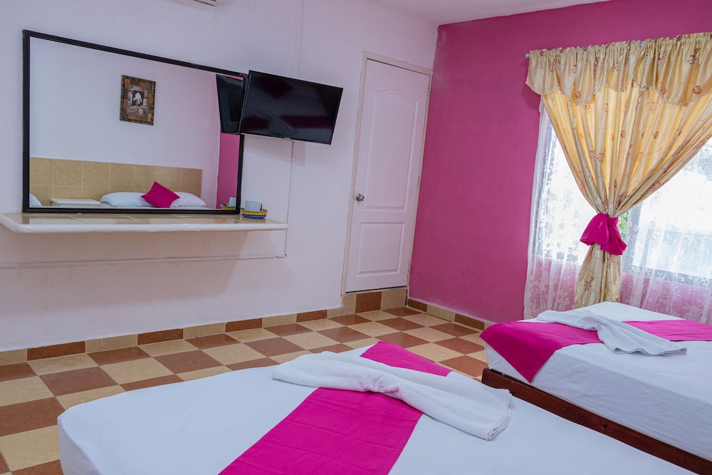 OYO Hotel Marias Aeropuerto Internacional de Chetumal 26/61