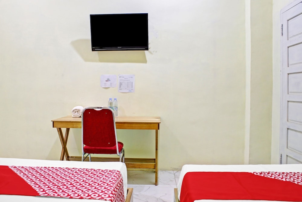 OYO 90112 Hotel Permata Inn 14/18