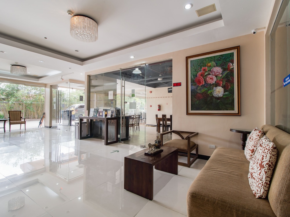 Main Hotel And Suites 57/67