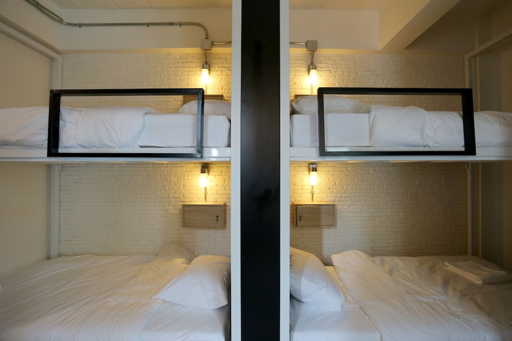 Bangkok Oasis Hotel 14/50