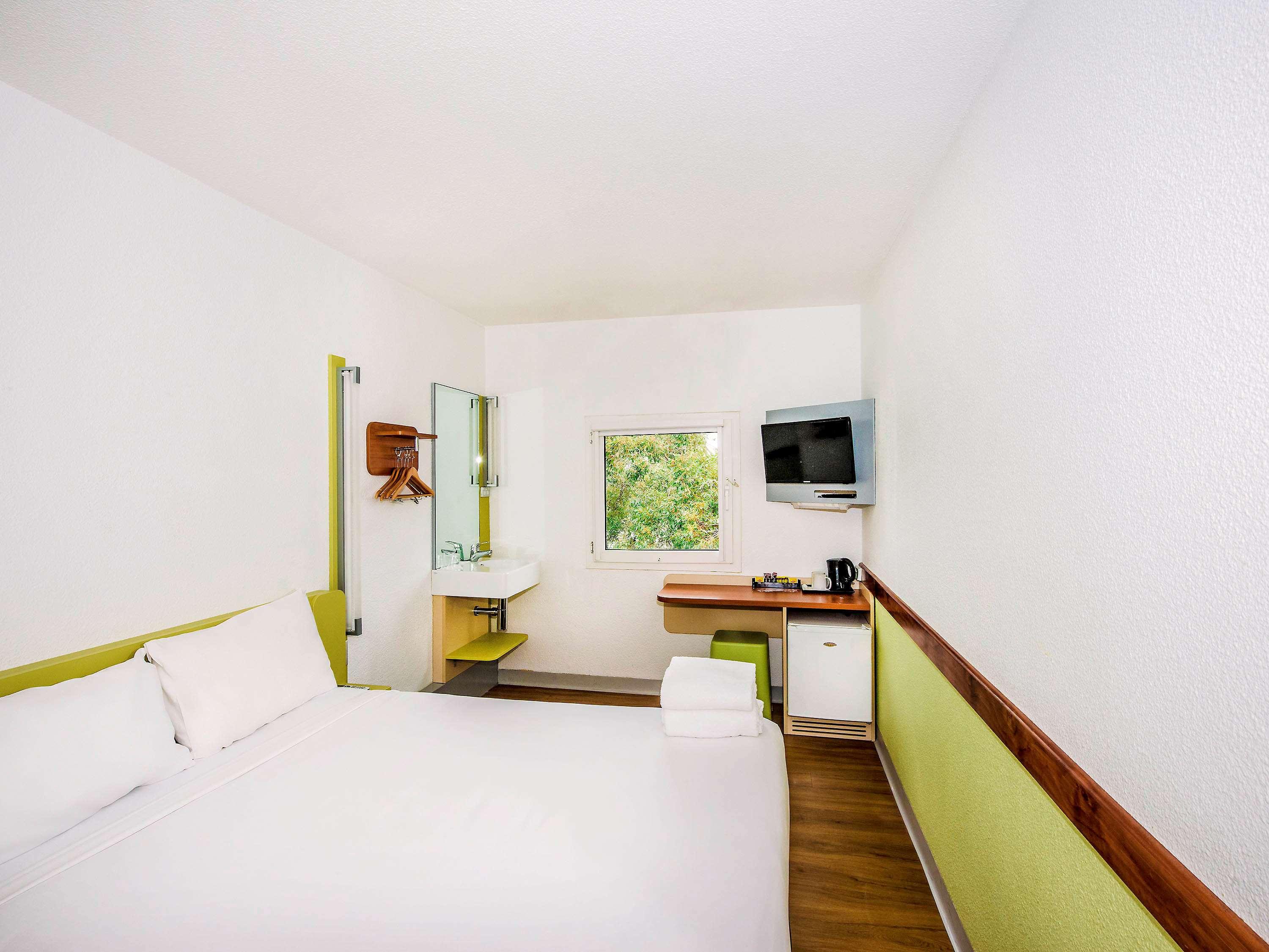 Room, King Bed