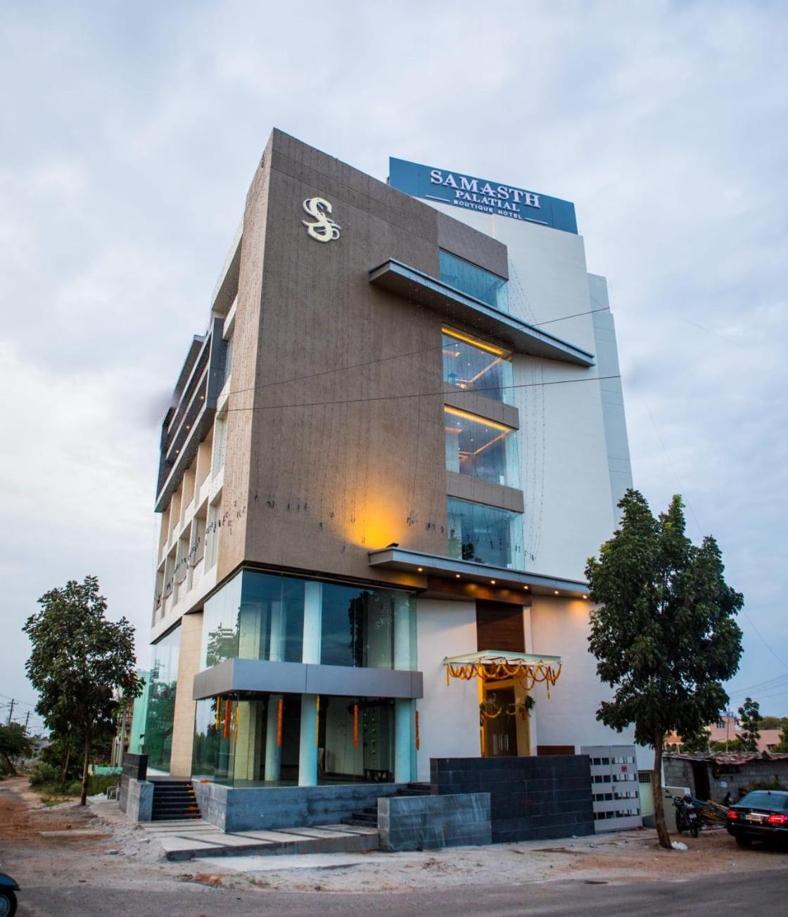 Samasth Palatial by Yuvraj group of Hotels 3/30