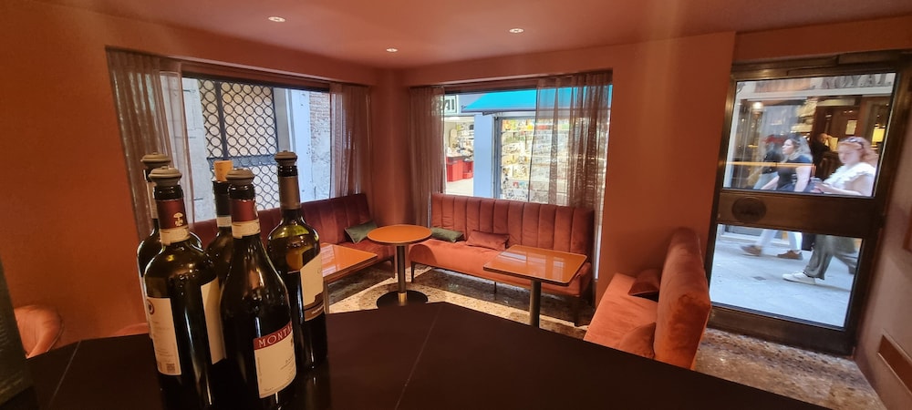 Albergo San Marco 42/54