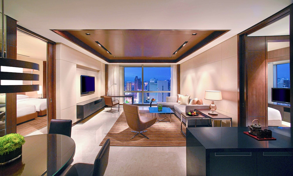 Grand Hyatt Shenzhen 56/75