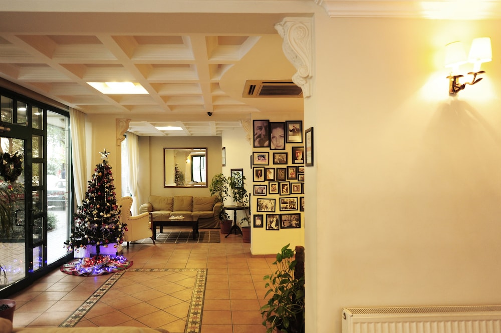 Üstün Otel Alsancak 10/48