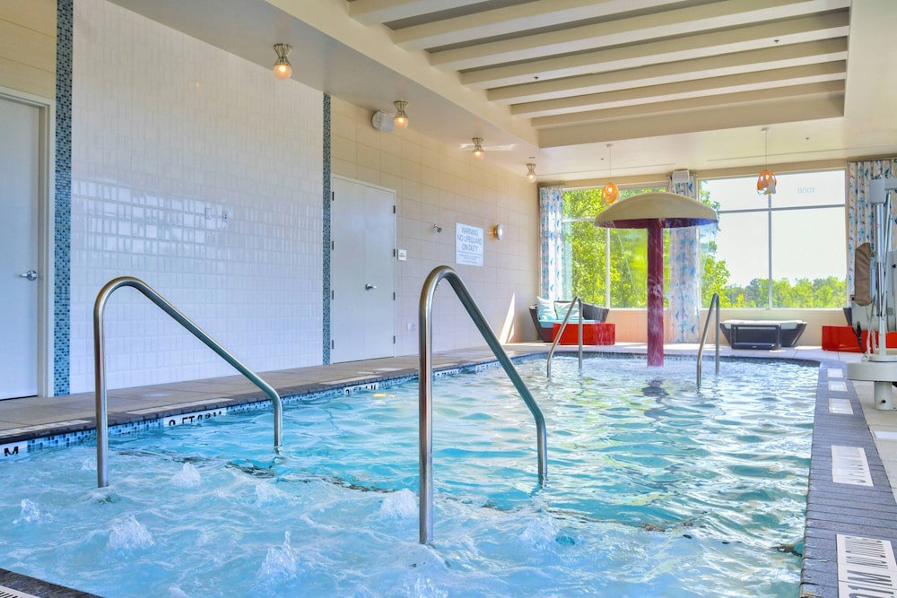 Courtyard By Marriott Raleigh Cary/Parkside Town Commons 16/52