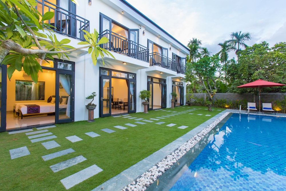 Hoi An Hideaway Villa 39/41