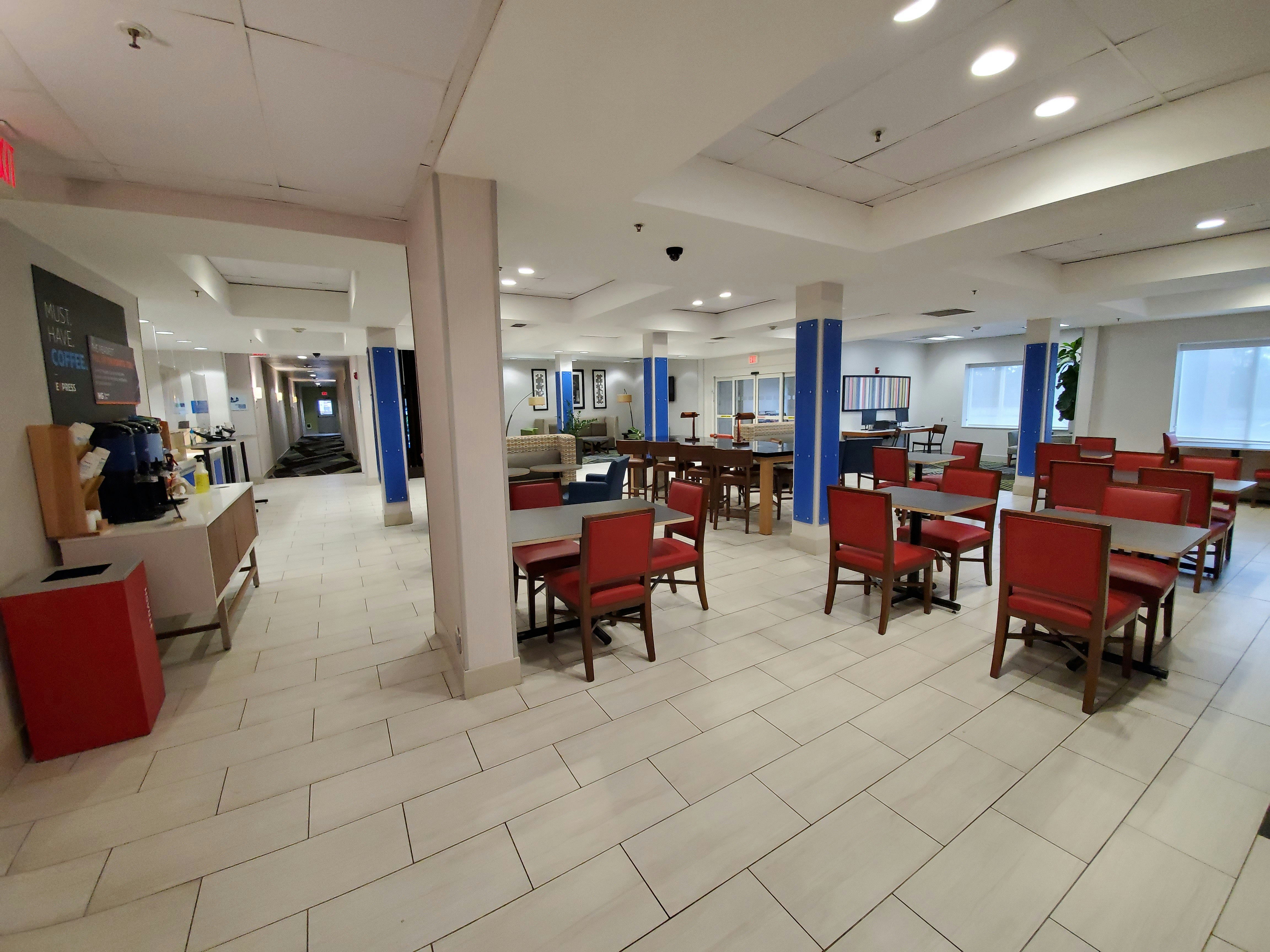Holiday Inn Express & Suites Seattle North - Lynnwood 29/39
