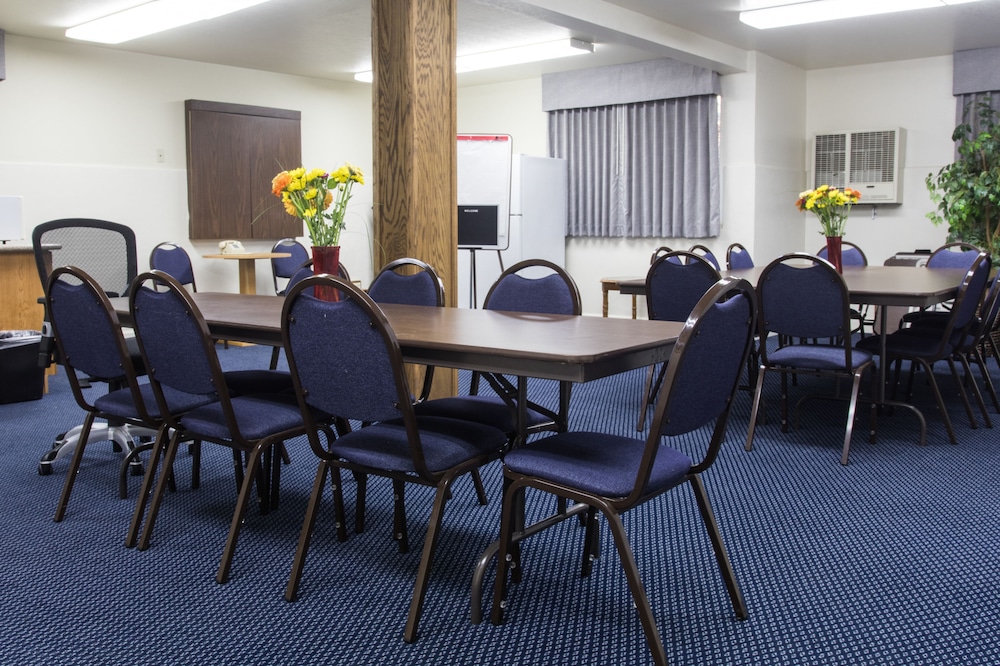 Colton Inn 16/24