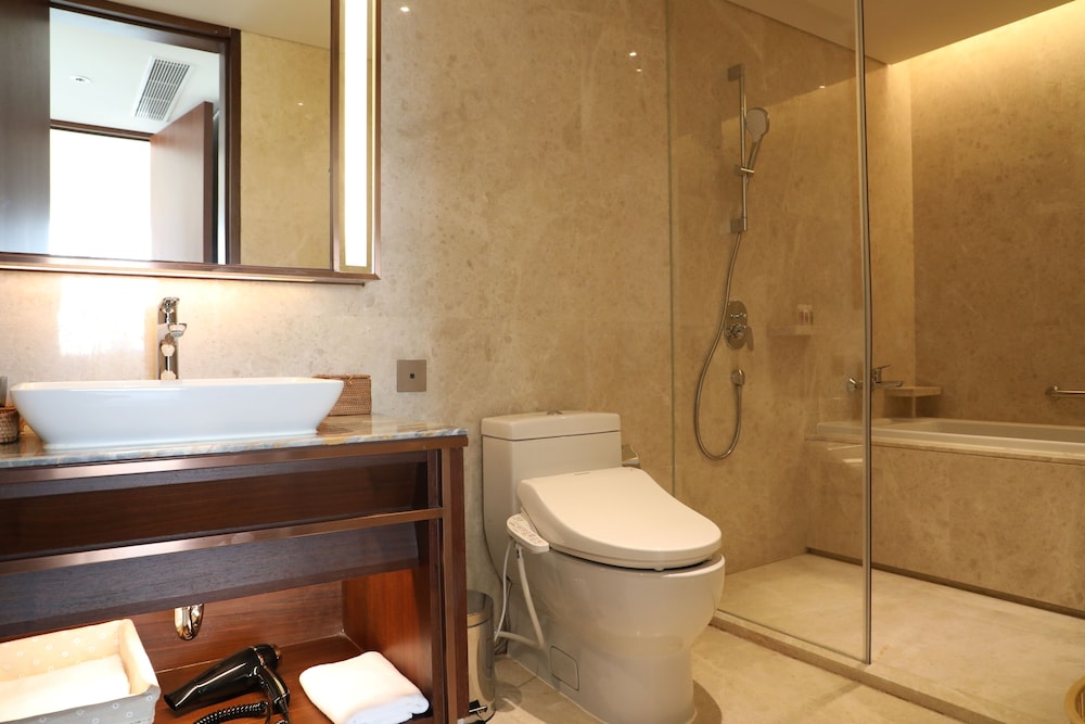 Fraser Suites Dalian 26/82