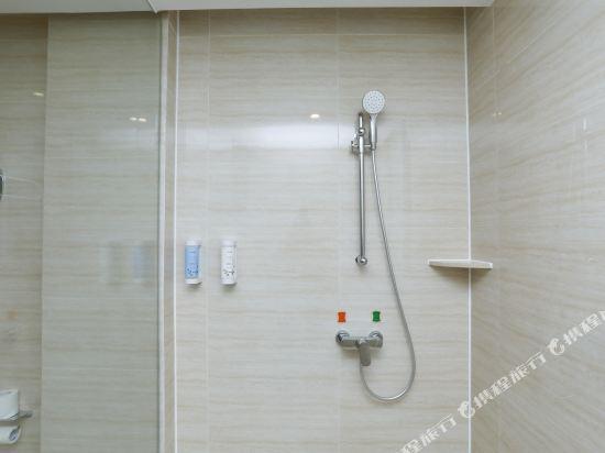 Vienna Hotel (Suzhou Wujiang Huayuan Road) 18/24