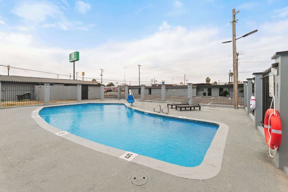 GuestHouse Extended Stay Laredo 34/42