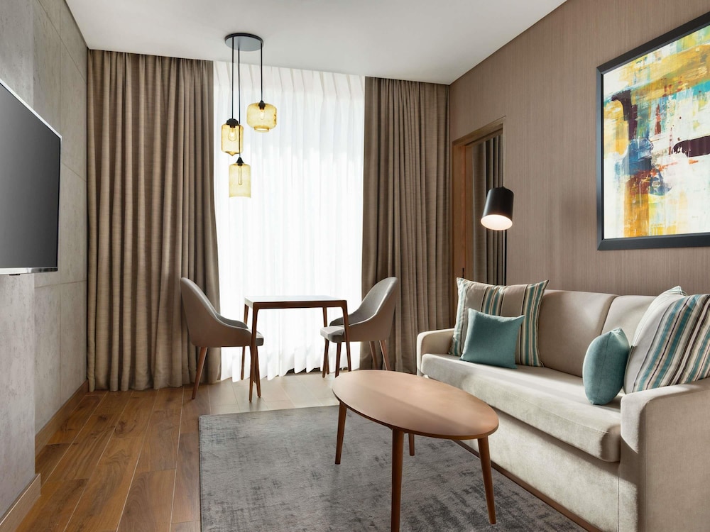 Mercure Dubai Gold District 37/53