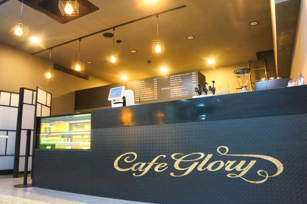 Gloryinn 4/39