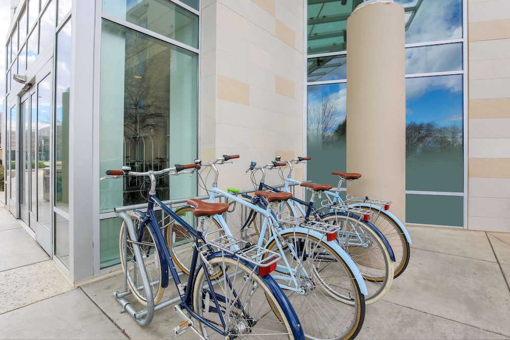 Hyatt Place UC Davis 26/50