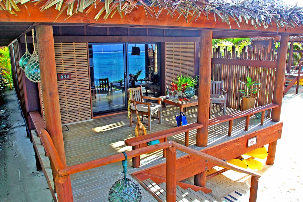 Rarotonga Beach Bungalows 20/50