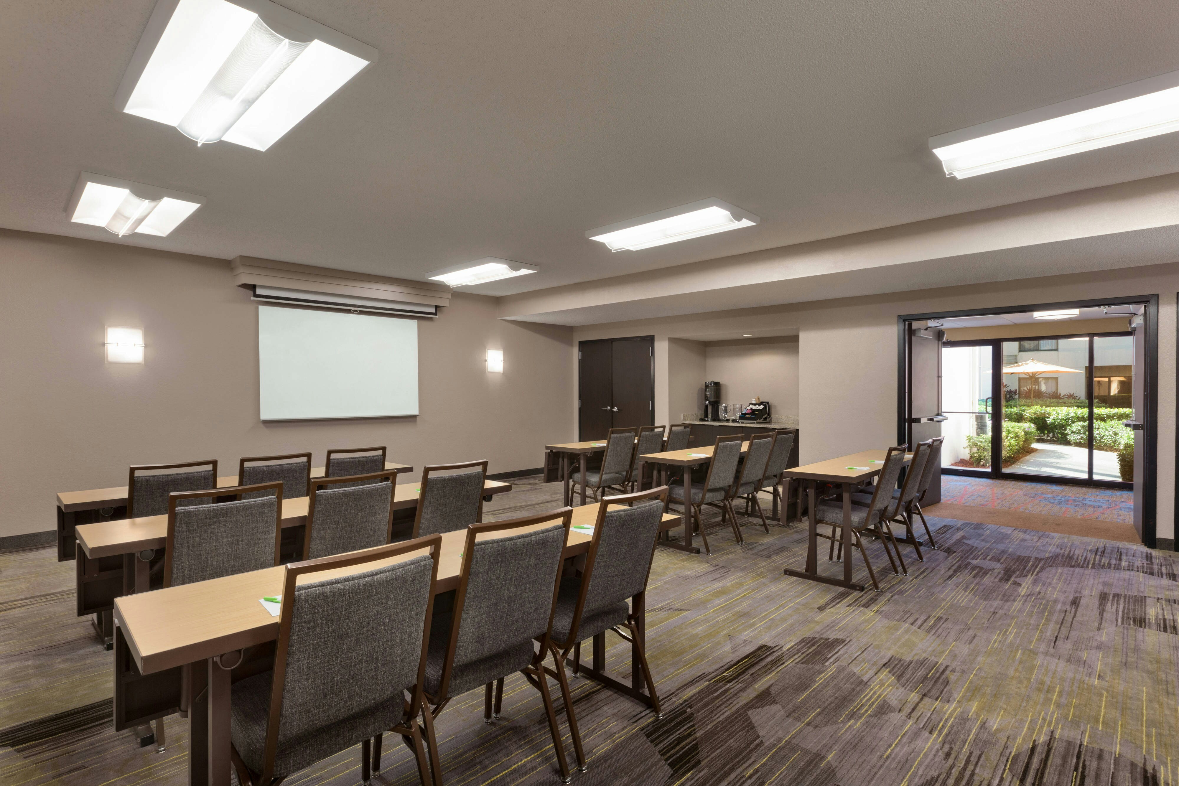 Courtyard by Marriott Fort Myers Cape Coral 15/23
