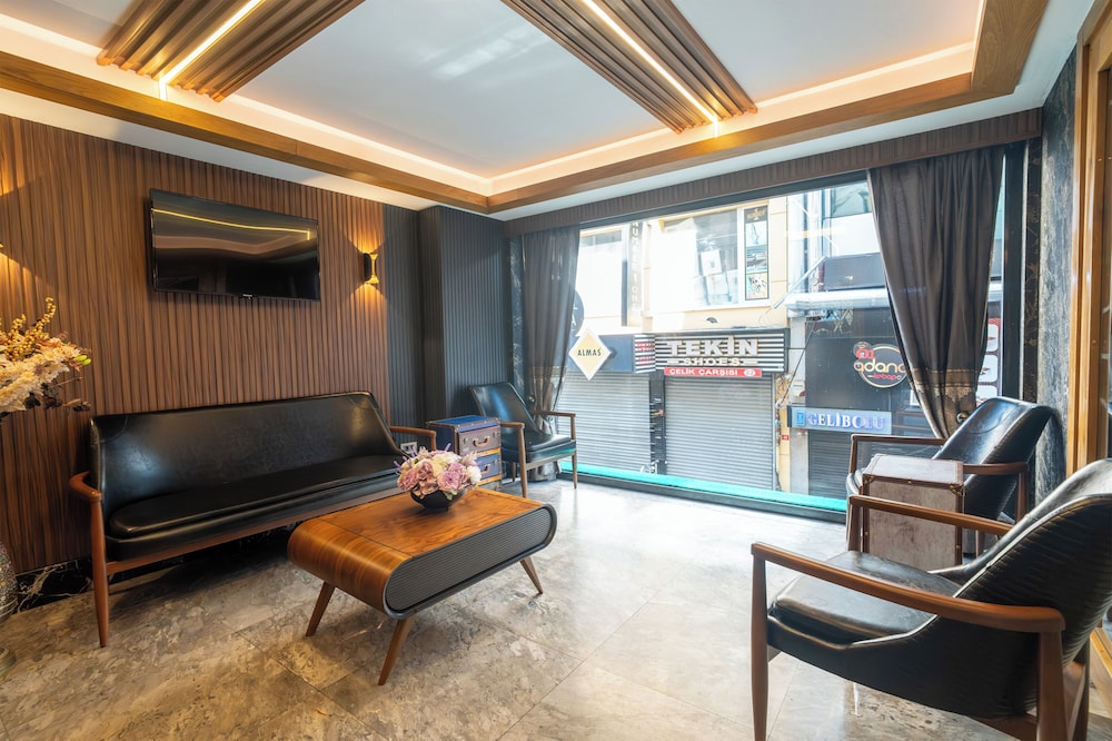 Eliza Hotel 31/50