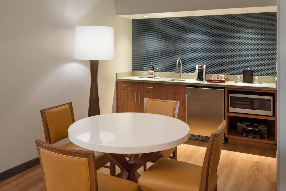 Courtyard By Marriott Palo Alto Los Altos 57/70