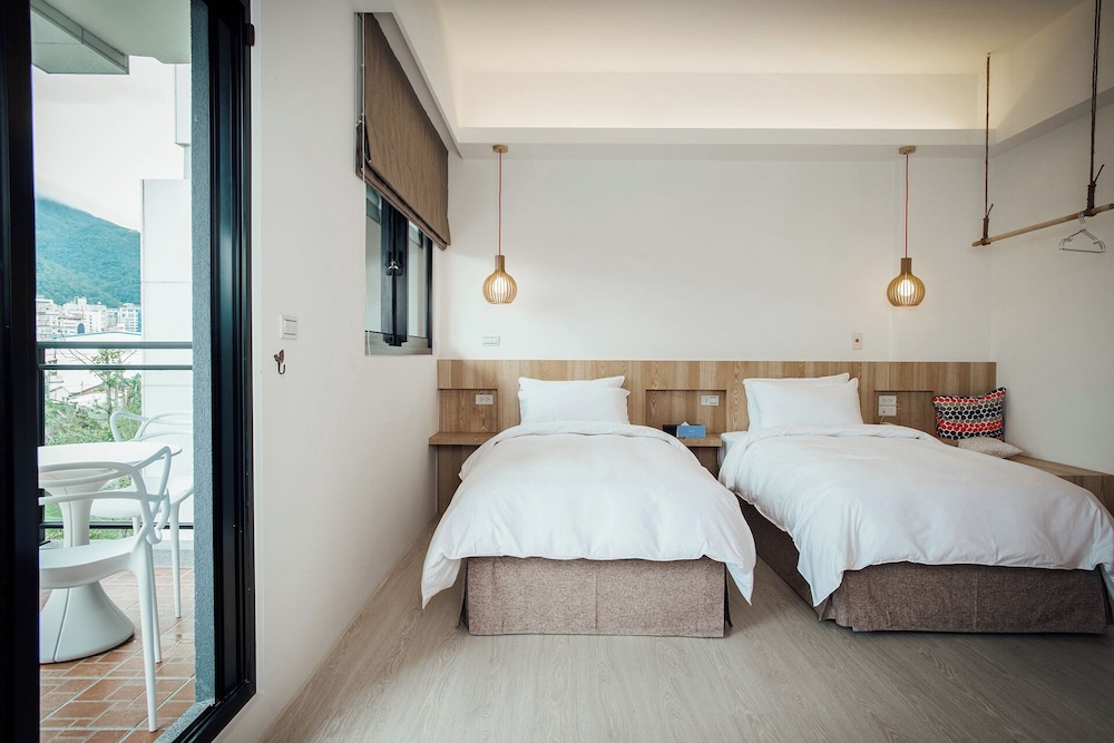 Onsense Villa 12/61