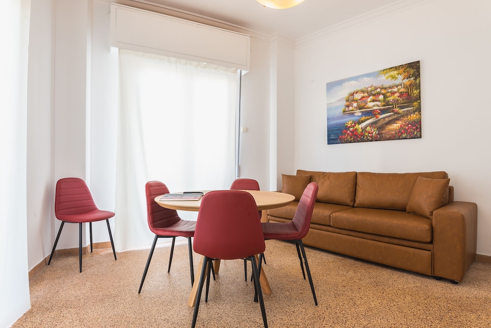 Super Paradise Apartments 27/50