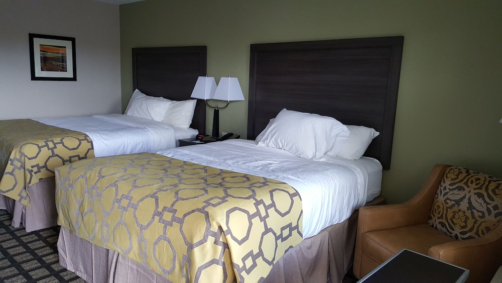 Baymont By Wyndham Clarksville 18/39